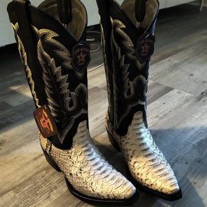 NWT 6 Los Altos Python Cowboy Boots Womens